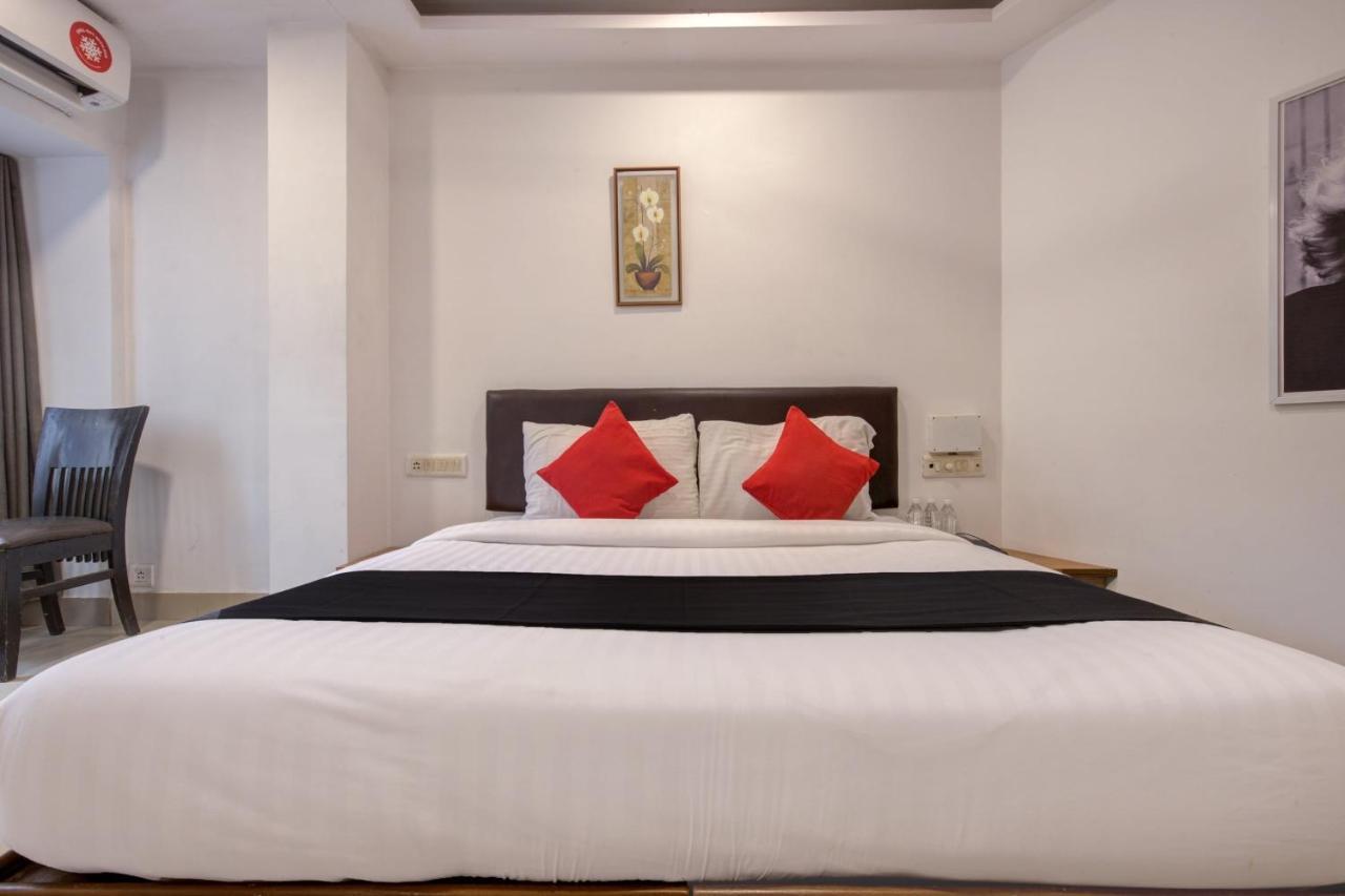 Capital O 77295 Hotel Bansidhar Bhuvan Mumbai Exteriör bild
