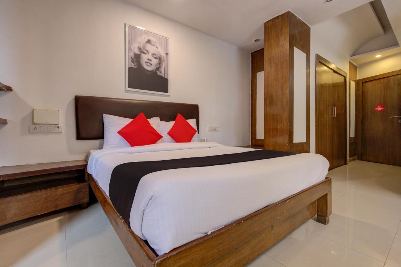 Capital O 77295 Hotel Bansidhar Bhuvan Mumbai Exteriör bild