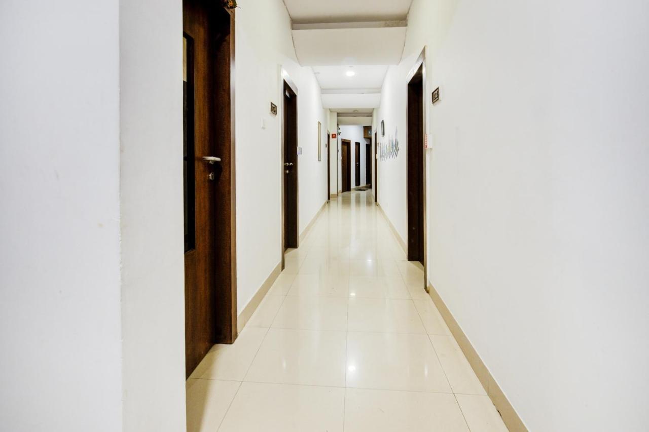 Capital O 77295 Hotel Bansidhar Bhuvan Mumbai Exteriör bild