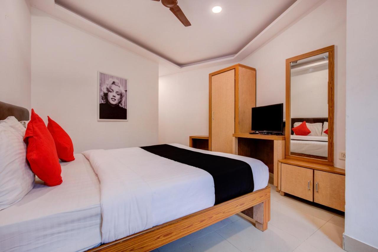 Capital O 77295 Hotel Bansidhar Bhuvan Mumbai Exteriör bild